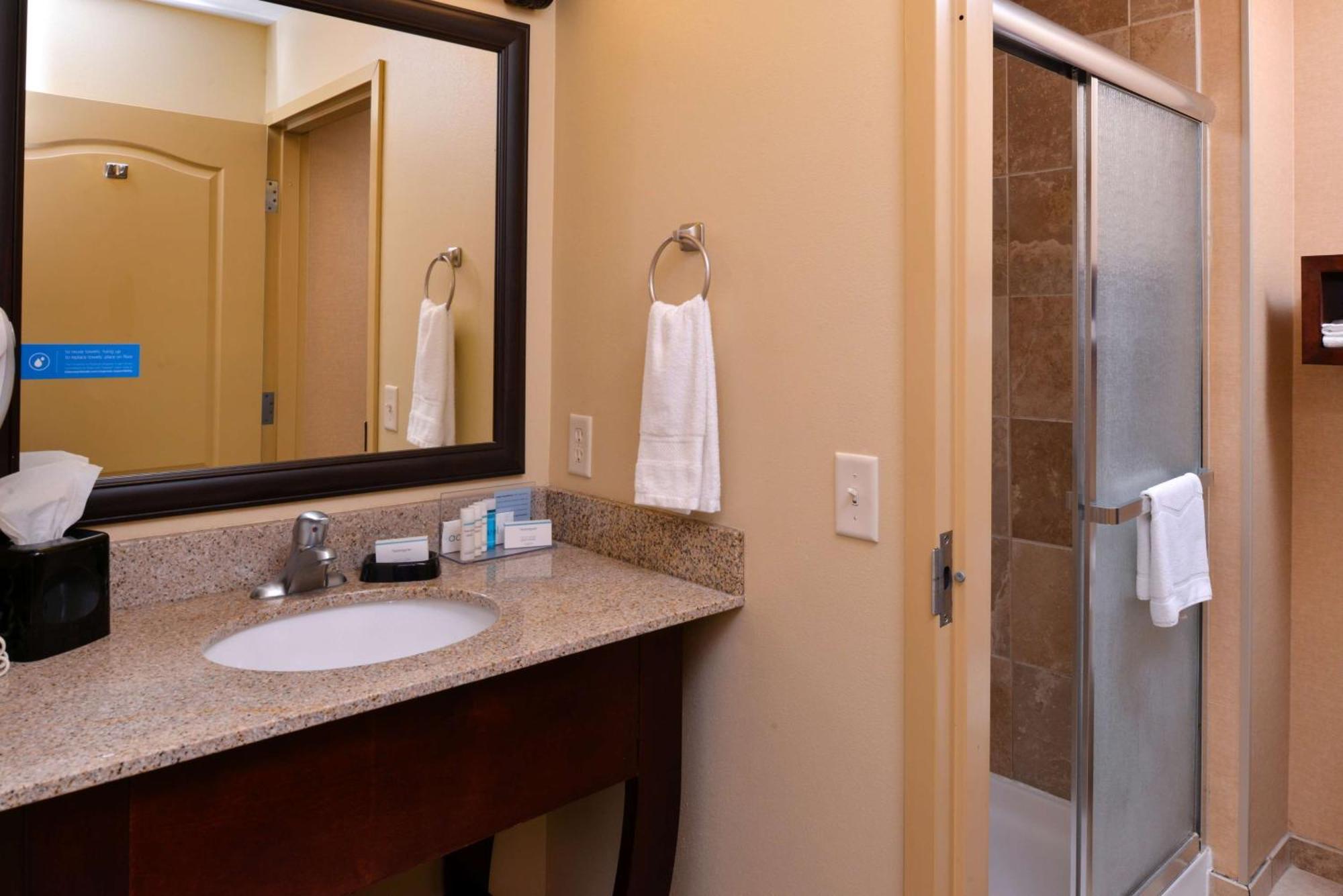 Hampton By Hilton Lincoln Hotel Екстериор снимка